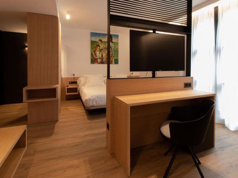 Hotel Photo 6