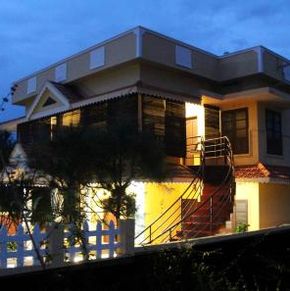 NearBy Hotel