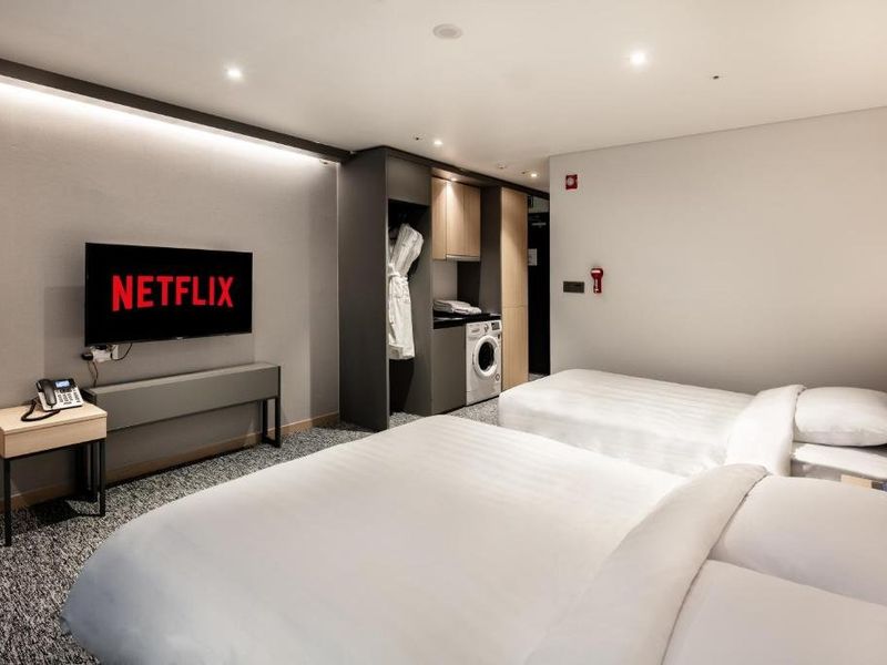Hotel Photo 9