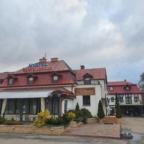 NearBy Hotel