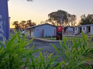 Фото отеля Cunnamulla Tourist Park