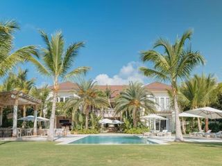 Hotel pic Luxurious fully-staffed villa with amazing view in exclusive golf & be