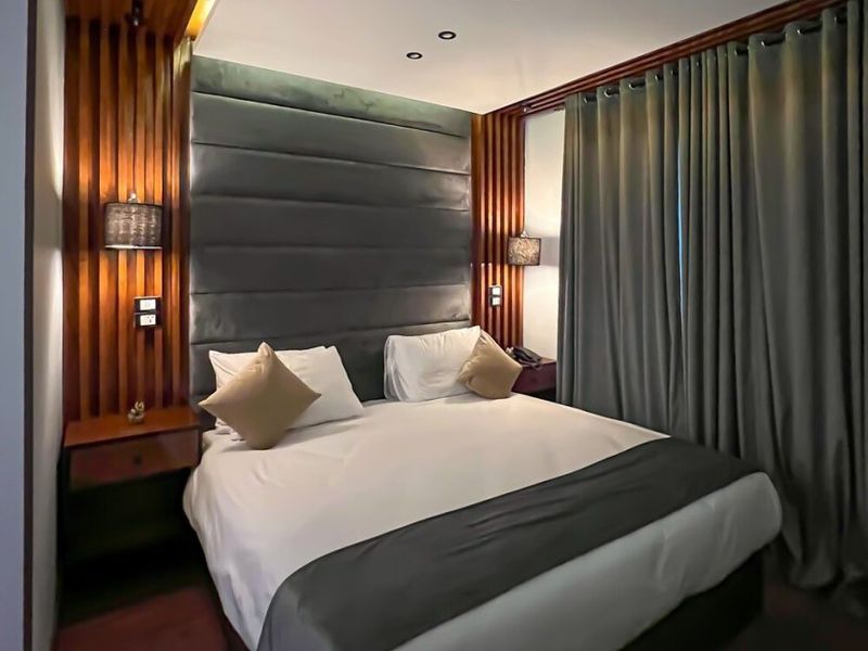 Hotel Photo 6