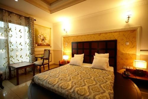 Hotel Photo 9