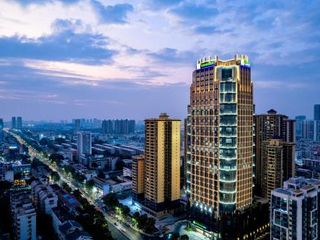 Фото отеля Holiday Inn Express Nanning Jiangnan, an IHG Hotel