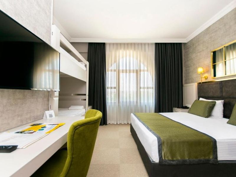 Hotel Photo 11