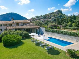 Villa Llobiner por Villa Plus