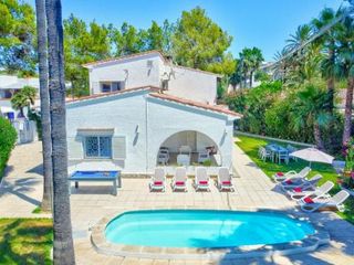 Villa Alcudia Beach by Villa Plus