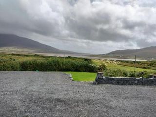 Фото отеля Self catering 1 bed partment on Achill Island