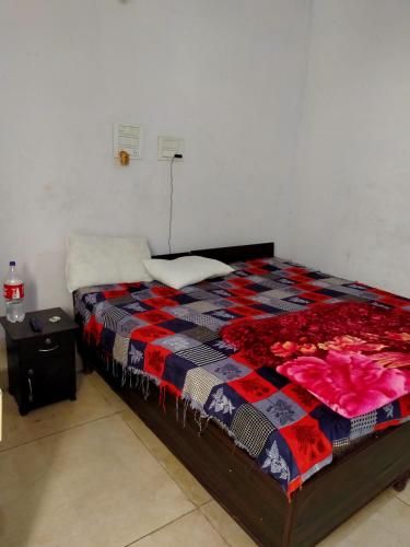 OYO 86189 Glaxy Hotel