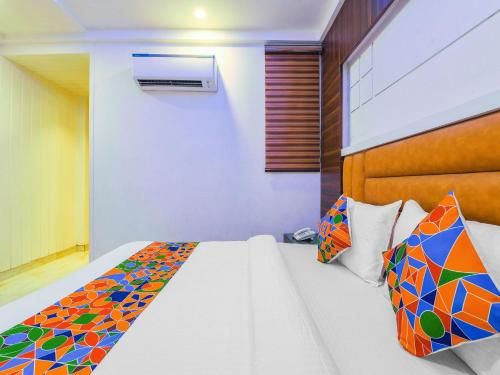 The Mohit Guest House – New Delhi Railway Station – Paharganj
