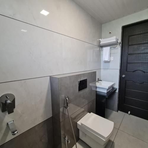 Hotel Grand Indu, 3 Star Kolhapur