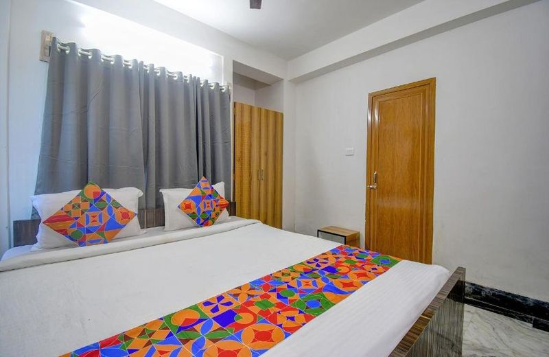 FabExpress Amar Raj Villa