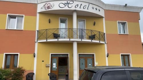 Hotel Photo 9