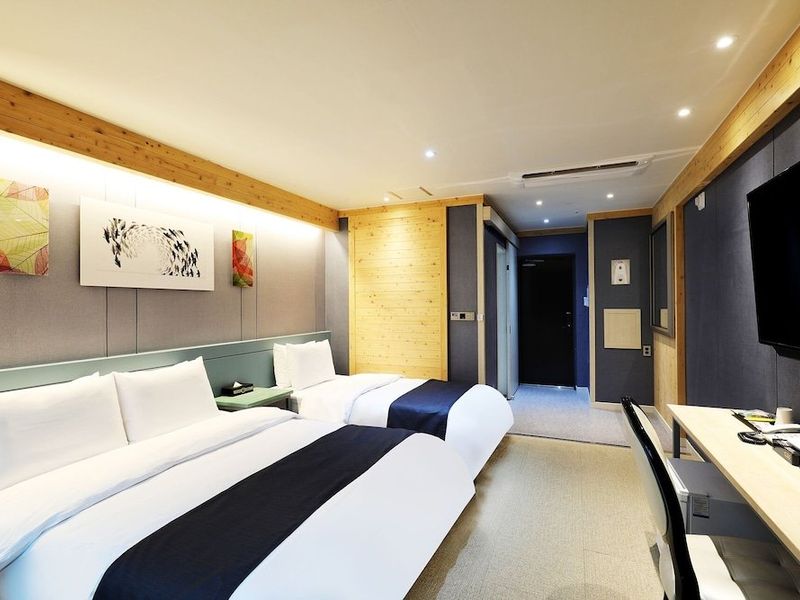 Hotel Photo 7