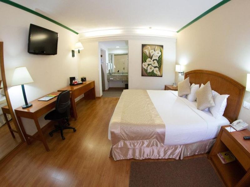 Hotel Photo 3