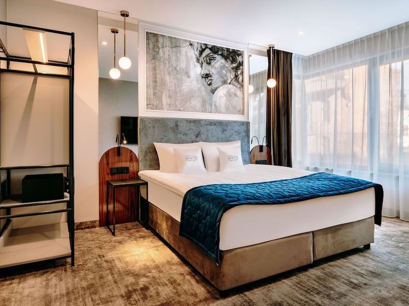 Hotel Photo 3