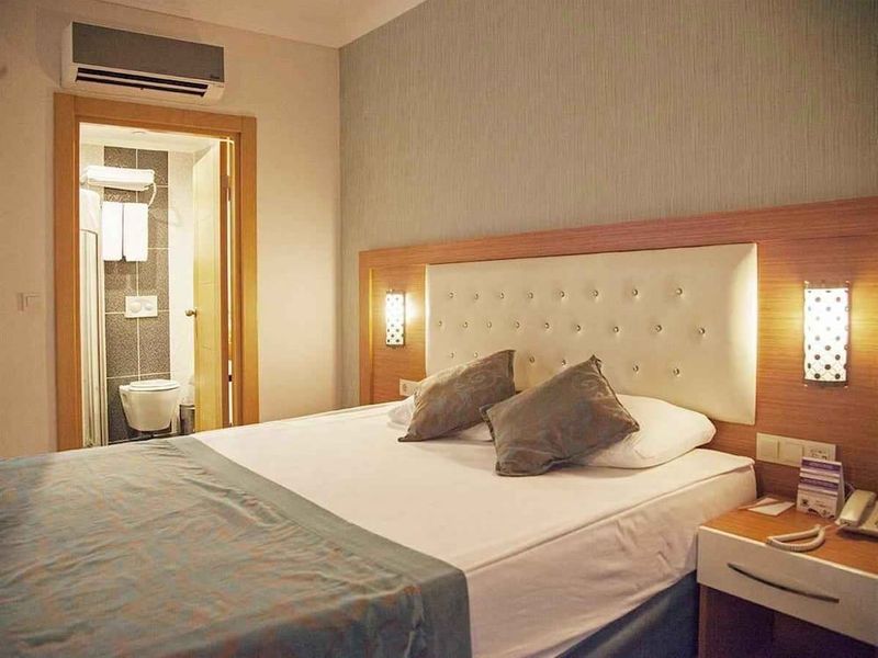 Hotel Photo 1