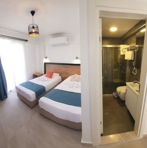 NearBy Hotel