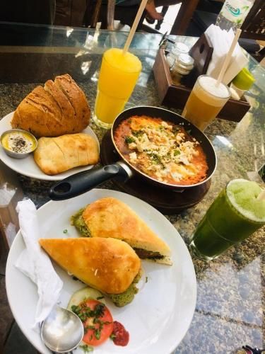 IP Royal Hotel – Couple Friendly Near Yamuna Sports Complex, Karkardooma New Delhi