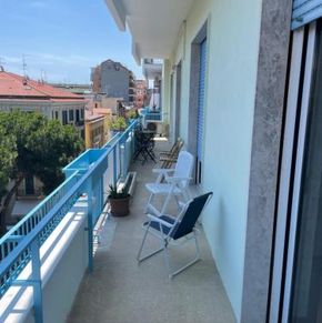 NearBy Hotel