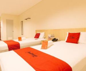 RedDoorz Plus @ Kaizen Suites Taft Avenue Manila Philippines