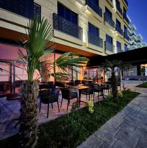NearBy Hotel