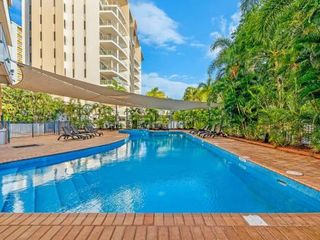 Фото отеля \'Esplanade Ease\' A Resort Balcony Pad with Pool