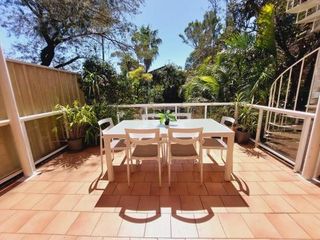 Фото отеля 3 bedroom Tropical Bondi Beach Oasis, parking, easy walk to beach