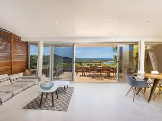 Фото отеля Casa Bahia Sur - Luxury Ocean View 3 Bedroom Home