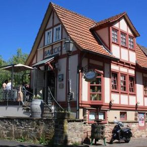 NearBy Hotel