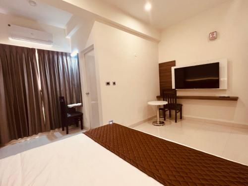 Hotel Photo 12