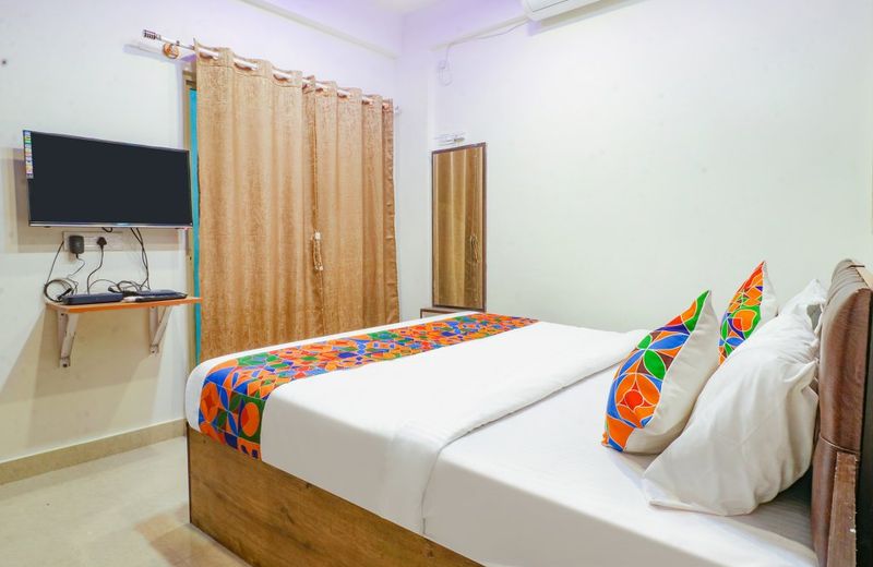 FabHotel E City Inn