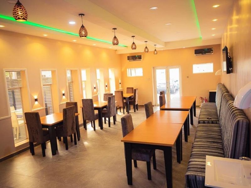 Hotel Photo 9