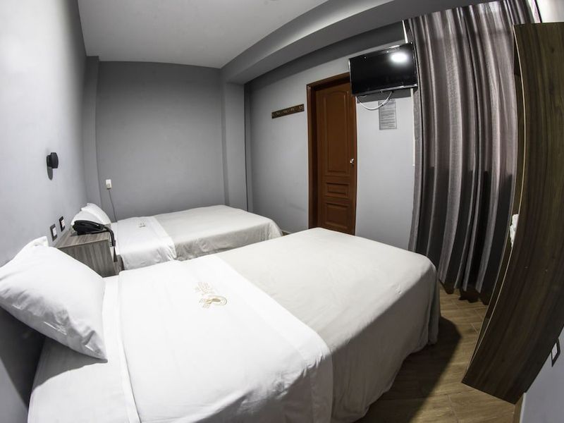 Hotel Photo 9