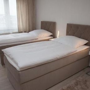 NearBy Hotel