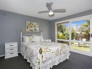 Hotel pic Cosy 4 Bedroom Holiday Home - Melbourne Airport