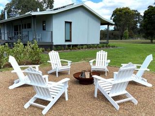 Фото отеля Hannah\'s Place in the heart of Lovedale, Hunter Valley wine country, 