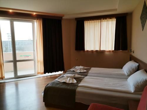 Hotel Photo 11