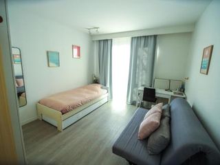 Hotel pic Privé kamer met chill room en gedeelde badkamer - rand Antwerpen - afr