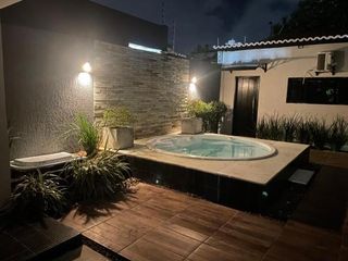 Фото отеля Linda casa com jacuzzi no coração de ponta negra