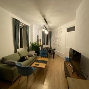 NearBy Hotel