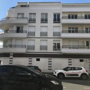 NearBy Hotel