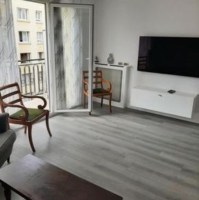 NearBy Hotel