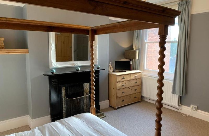 Lansdown House Bed & Breakfast