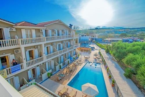 Hotel Photo 11