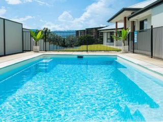 Фото отеля Whitsunday Holiday Home