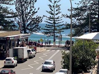 Hotel pic The Retreat Terrigal 3bed 100m to beach