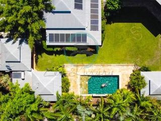 Фото отеля Zenhouse: 6-BR Balinese Tropical Oasis in Nightcliff Central