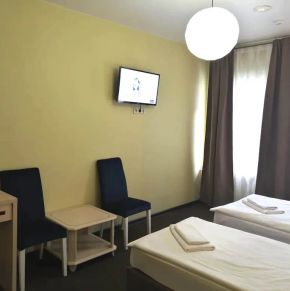 NearBy Hotel